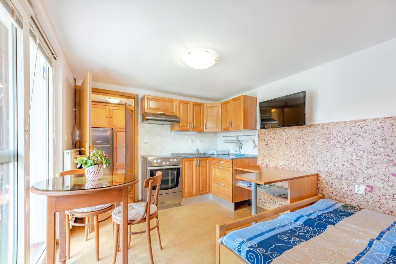 Fortun Estate - Apartmaji Ob Reki Kolpi 메틀리카 외부 사진