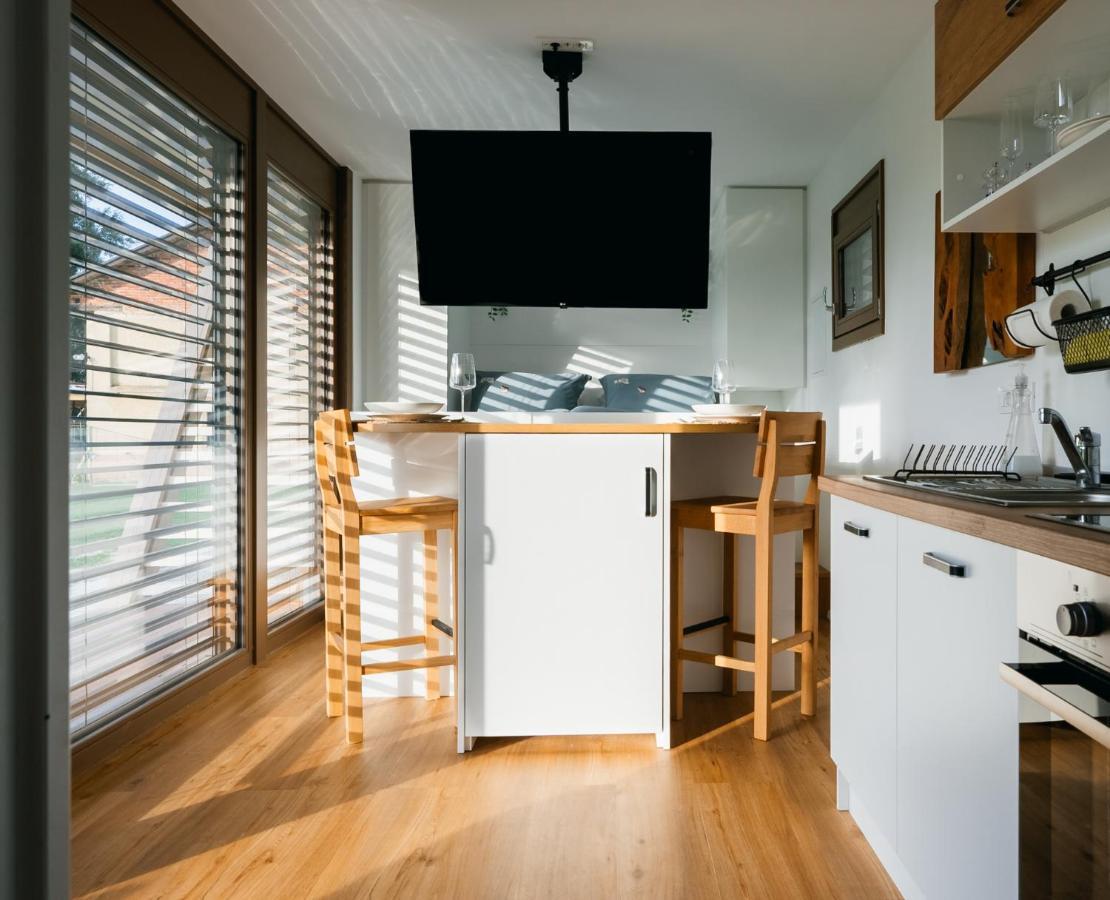 Fortun Estate - Apartmaji Ob Reki Kolpi 메틀리카 외부 사진
